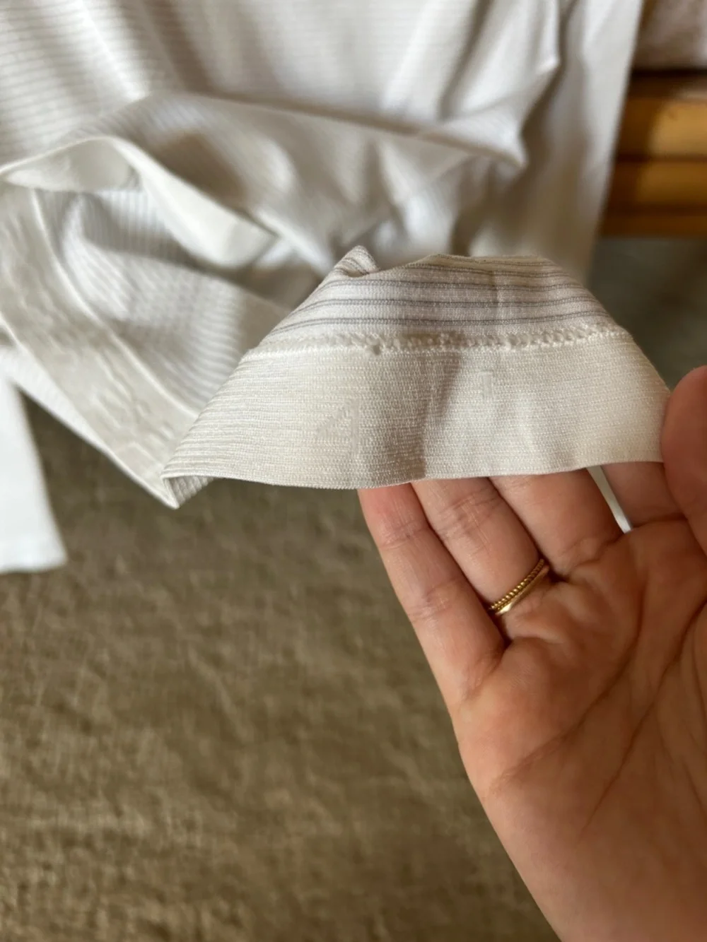 Women’s Lululemon White Swiftly Tech Long Sleeve Top